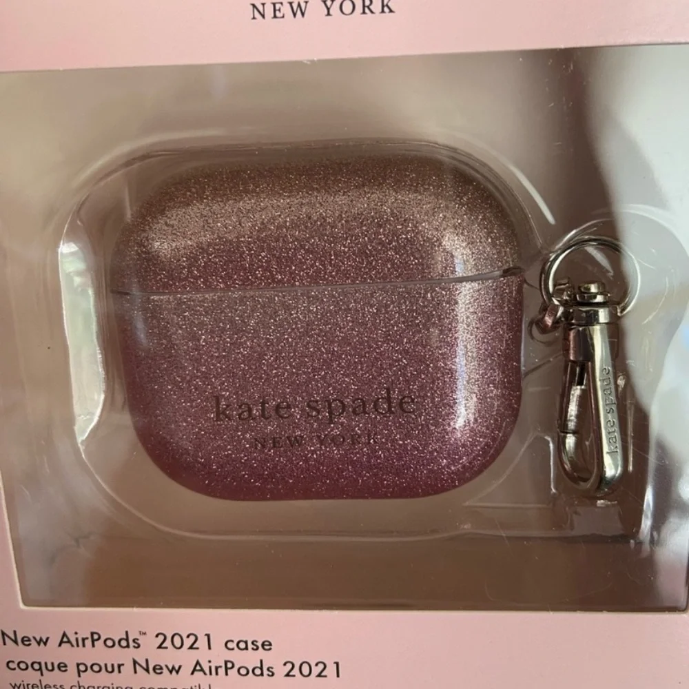 NEW🎉🎉 KATE SPADE AIRPODS CASE FOR 3rd GENERATION AIRPODS
